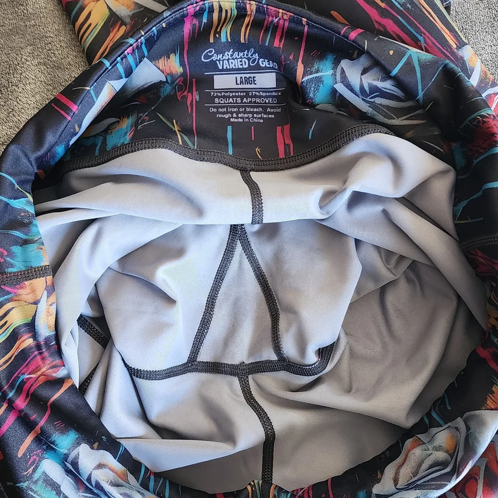 Constantly Varied Gear Dripping Rose Capri Leggings - Picture 3 of 3